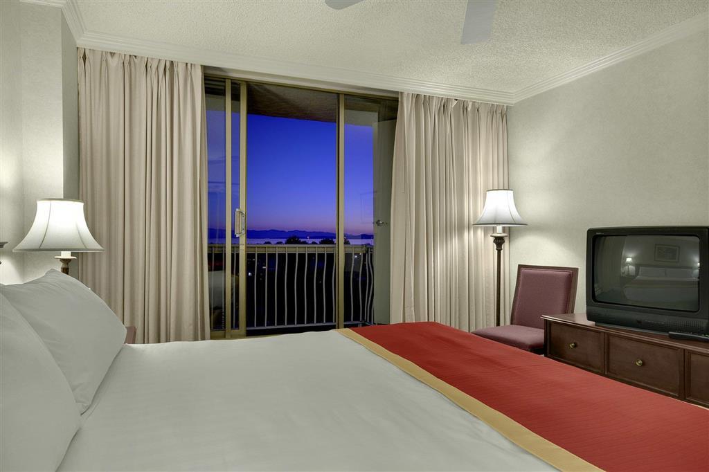 Harbour Towers Hotel & Suites 維多利亞 客房 照片