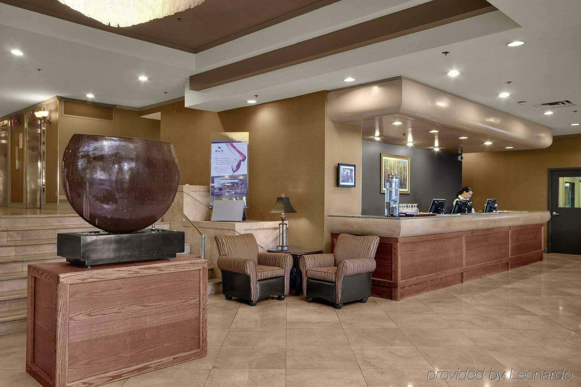 Harbour Towers Hotel & Suites 維多利亞 外观 照片