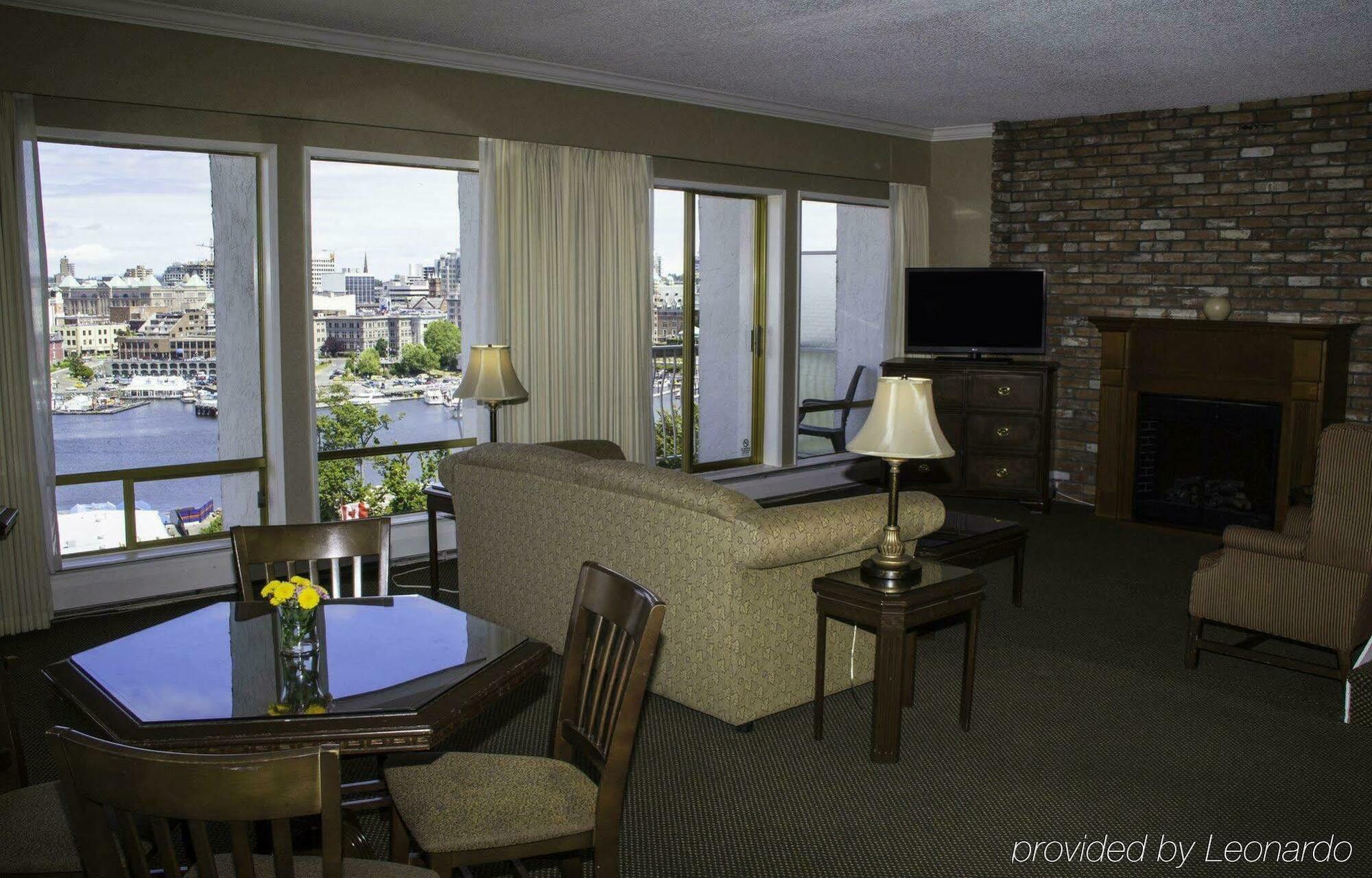 Harbour Towers Hotel & Suites 維多利亞 外观 照片
